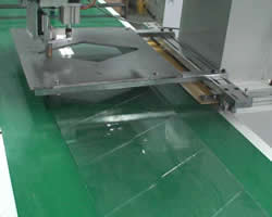 Optional Shape Glass Cutting with Template Fixture